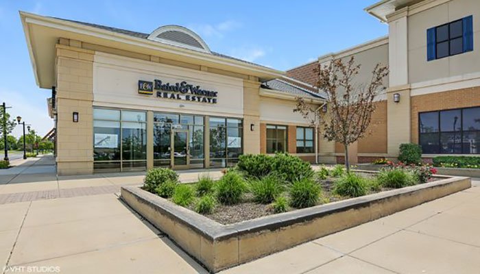 The offices of Baird & Warner Algonquin